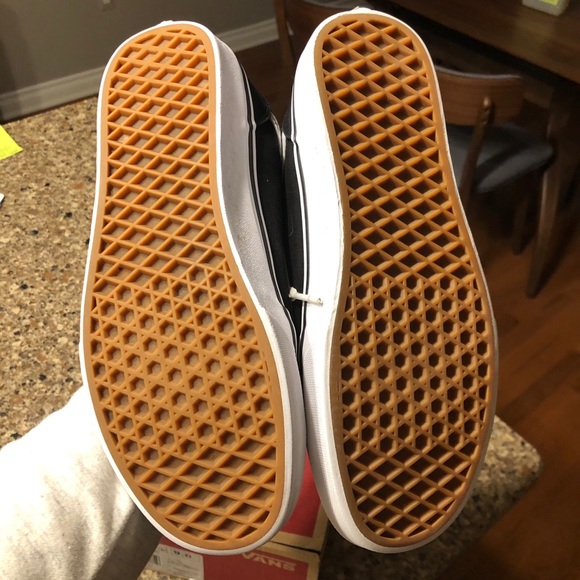 Women’s Vans Ward Hi - black & white - Picture 6 of 8